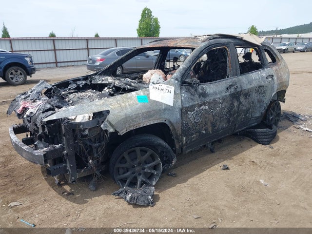 1C4PJMCB6JD535473 Jeep Cherokee Latitude 4x4