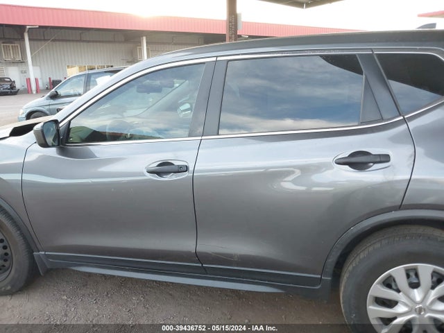 Nissan ROGUE S 2018 JN8AT2MT2JW459612 Image 15