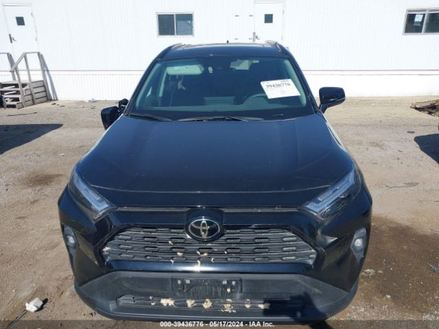 2T3A1RFV7RC413679 Toyota Rav4 Xle Premium