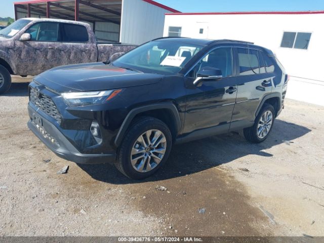 2T3A1RFV7RC413679 Toyota Rav4 Xle Premium