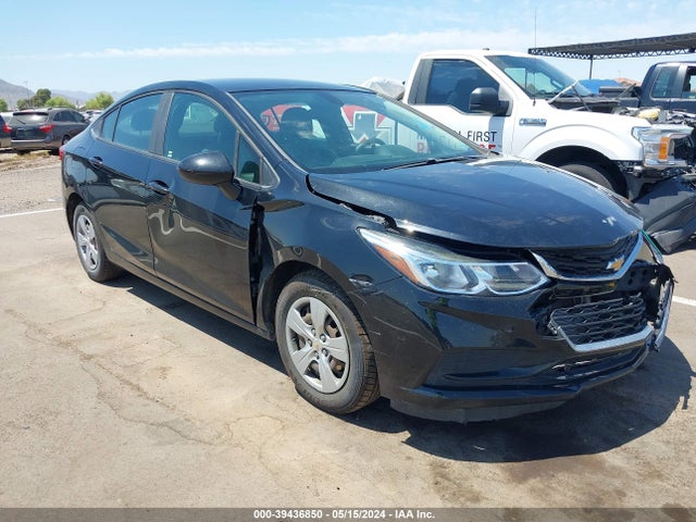 Chevrolet Cruze Ls Auto 2018 1G1BC5SM7J7195285 zdjęcie główne