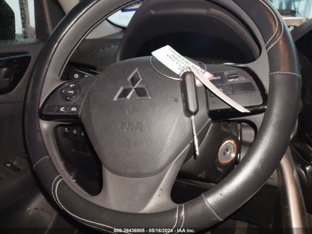 JA4ASUAA0NZ059513 Mitsubishi Eclipse Cross Es