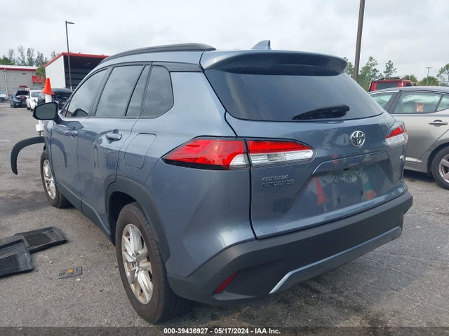 Toyota Corolla Cross Le 2023 7MUCAAAG7PV042805 Image 3