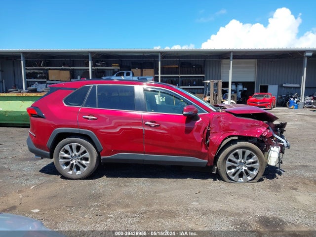 Toyota Rav4 Limited 2022 JTMY1RFV3ND086069 Image 14