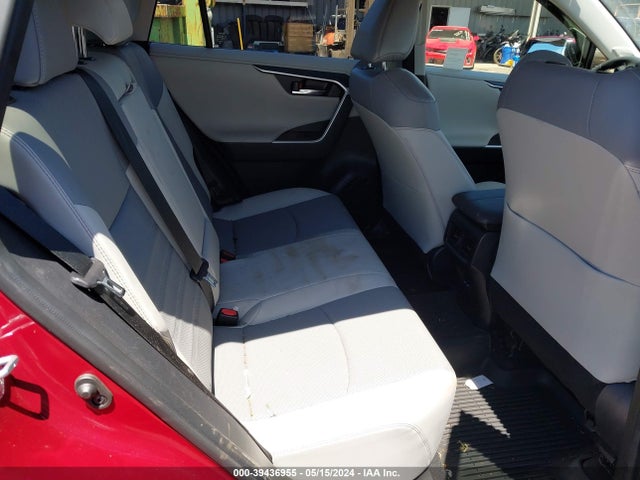 Toyota Rav4 Limited 2022 JTMY1RFV3ND086069 Image 8