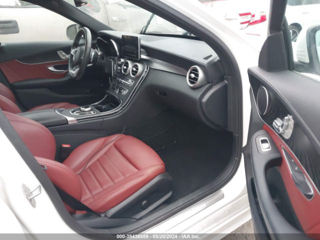 55SWF4JB3HU228926 Mercedes-Benz C 300 Luxury/sport