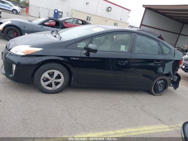 JTDKN3DU9F1941393 Toyota Prius Two