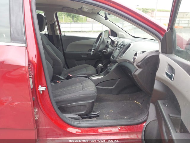 Chevrolet Sonic Lt Auto 2015 1G1JC5SH4F4206430 Image 5