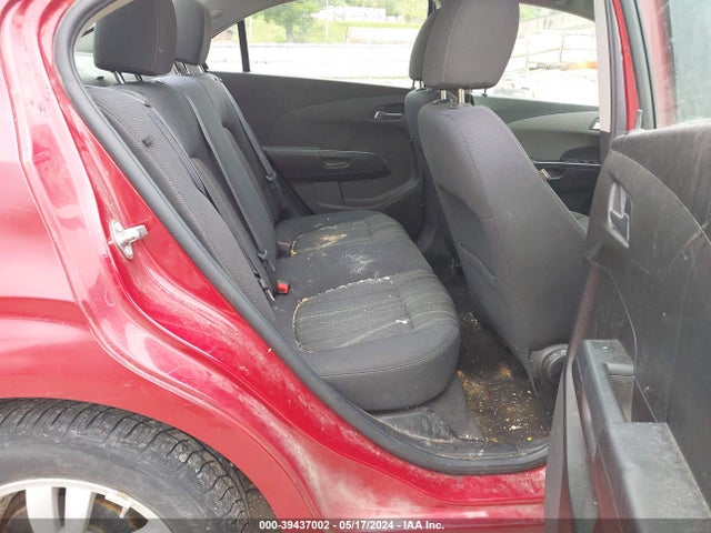 Chevrolet Sonic Lt Auto 2015 1G1JC5SH4F4206430 Image 8
