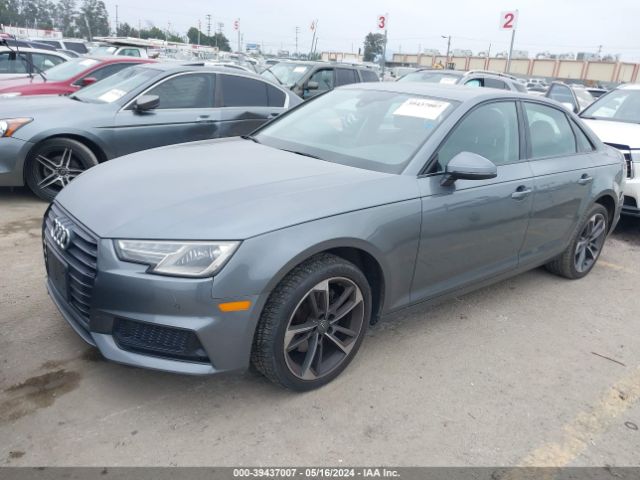 WAUGMAF43KN021785 Audi A4 40 Premium/40 Titanium Premium