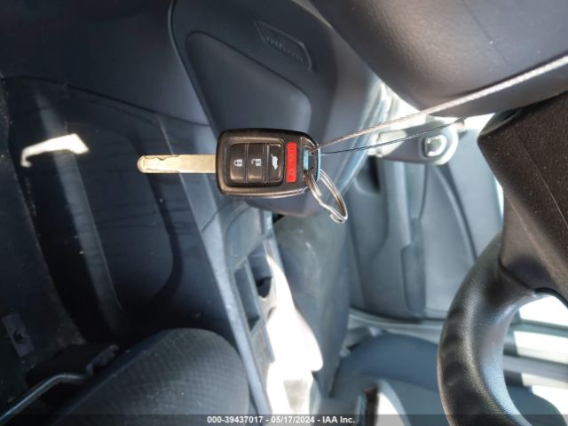 2HKRM3H48GH530864 Honda CR-V SE