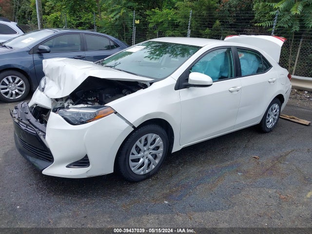 Toyota COROLLA LE 2019 5YFBURHE9KP912409 Image 2