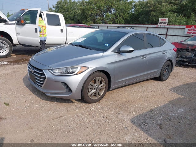 Hyundai ELANTRA SE 2017 5NPD84LF5HH062090 Image 2