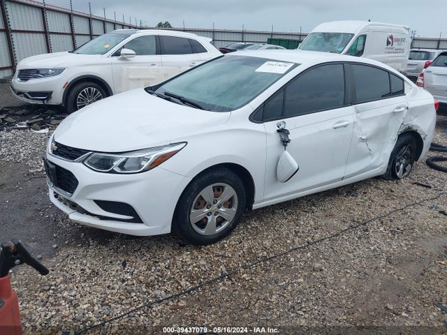 Chevrolet Cruze Ls Manual 2017 3G1BB5SM4HS522501 Image 2