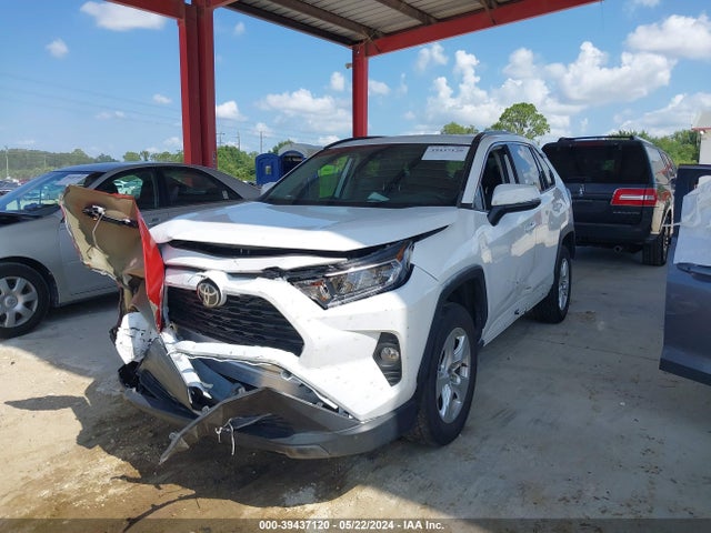 Toyota Rav4 Xle 2021 2T3W1RFV0MW160573 Image 2