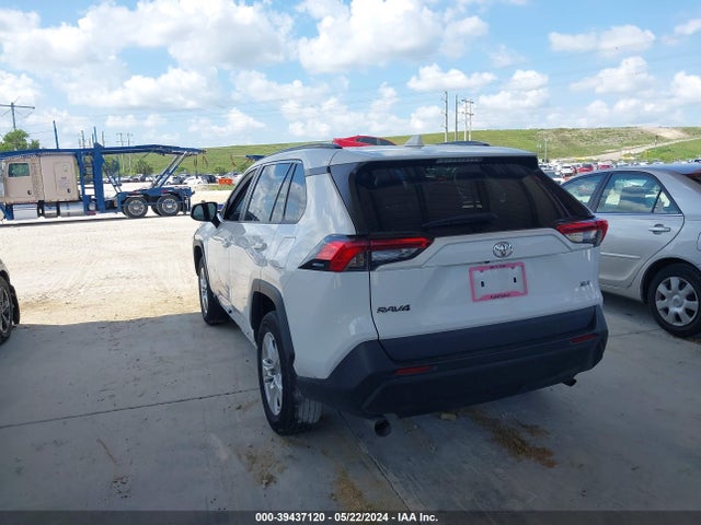 Toyota Rav4 Xle 2021 2T3W1RFV0MW160573 Image 3