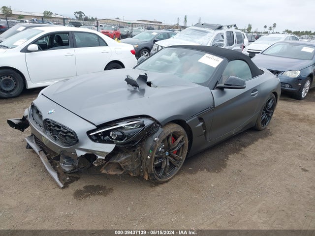 2024 BMW Z4 WBAHF9C02RWY36725 Photo 1