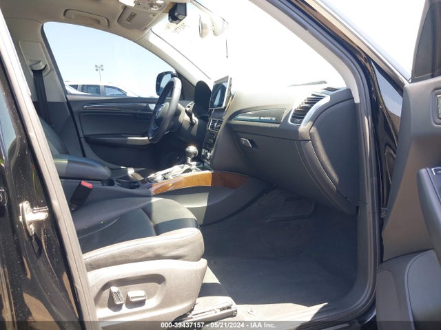 Audi Q5 2.0t Premium 2014 WA1LFAFP3EA067645 Image 5