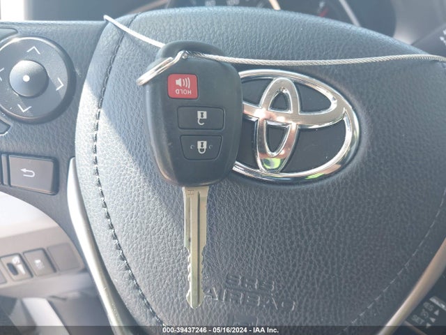 Toyota RAV4 LE 2014 JTMBFREV4ED056796 Image 11