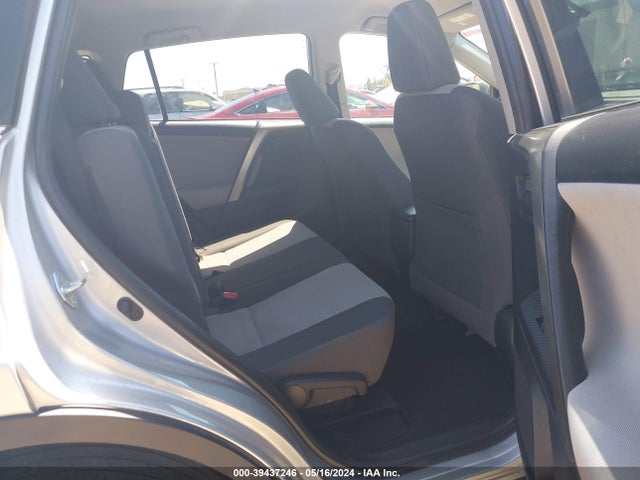 Toyota RAV4 LE 2014 JTMBFREV4ED056796 Image 8