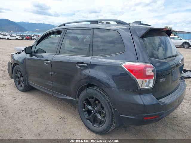 Subaru Forester 2.5i Premium 2018 JF2SJAEC9JH498430 Image 3