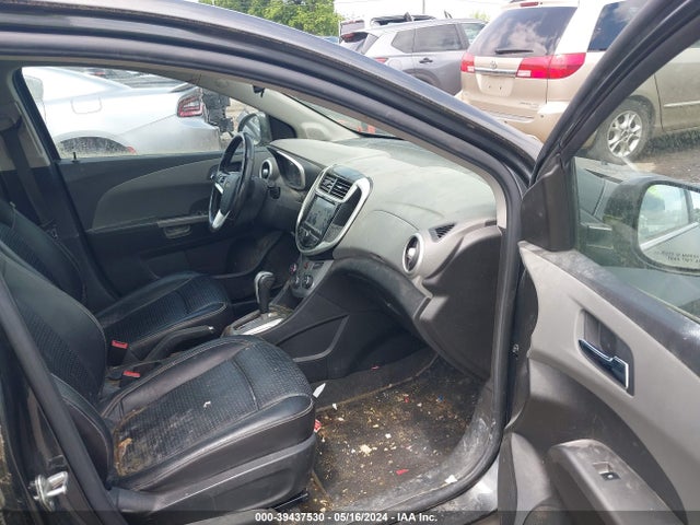 Chevrolet Sonic Premier Auto 2017 1G1JF5SB2H4140157 Image 5
