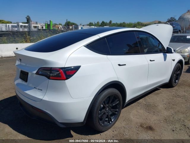 5YJYGDEE5LF058671 Tesla Model Y Long Range Dual Motor All-wheel Drive