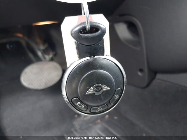 2012 MINI COOPER WMWSU3C53CT543588 Photo 10