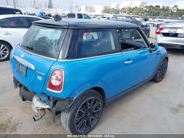 2012 MINI COOPER WMWSU3C53CT543588 Photo 3