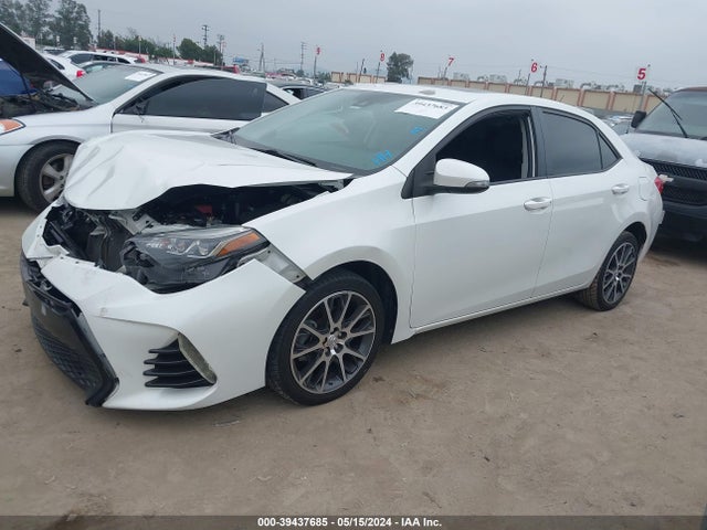 Toyota Corolla Se Special Edition 2017 5YFBURHE9HP589990 Image 2