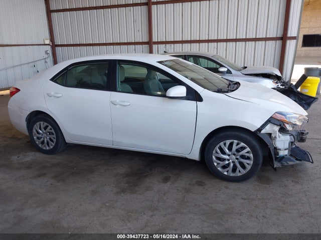 Toyota COROLLA LE 2018 2T1BURHEXJC083414 Image 14