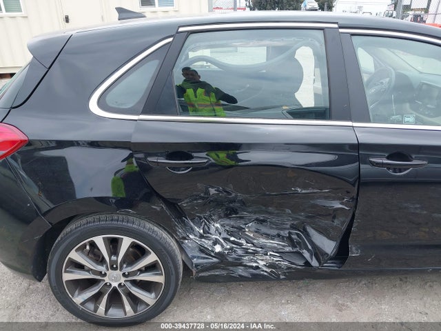 Hyundai ELANTRA GT 2018 KMHH35LEXJU034807 Image 6