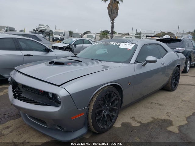 Dodge Challenger 392 Hemi Scat Pack Shaker 2017 2C3CDZFJ1HH666415 Image 2