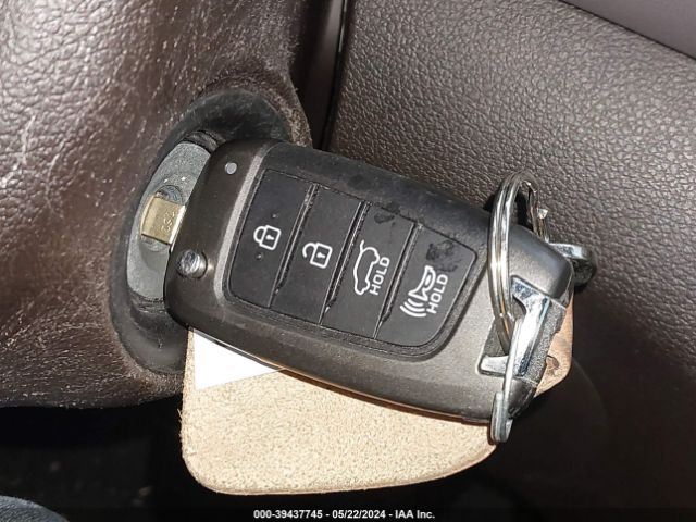 5NMS2CAD9KH134322 Hyundai Santa Fe Se
