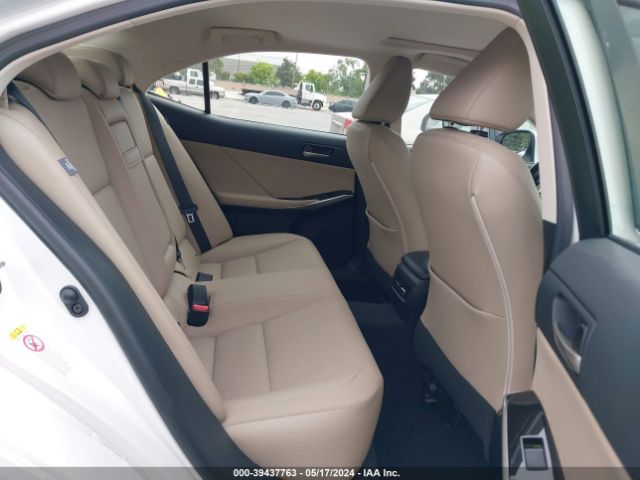 JTHBA1D22H5058275 Lexus IS 200T