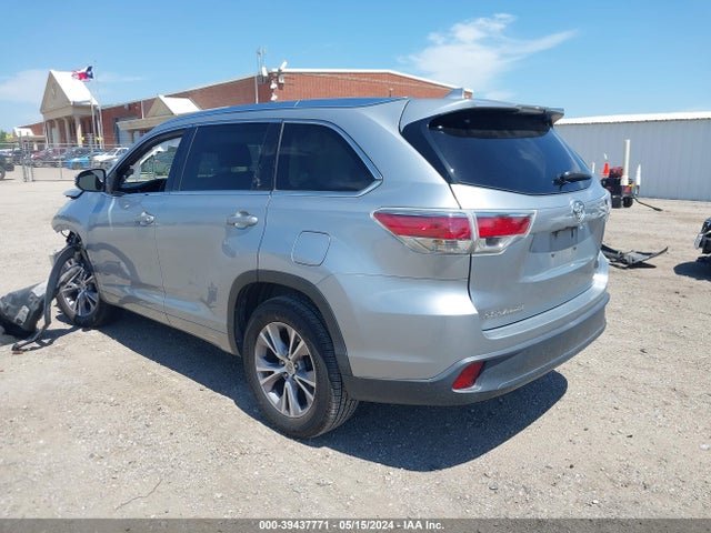 Toyota Highlander Xle V6 2015 5TDKKRFH8FS045181 Image 3