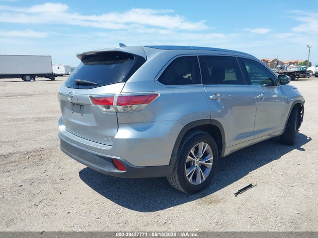 Toyota Highlander Xle V6 2015 5TDKKRFH8FS045181 Image 4