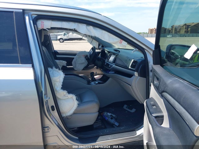 Toyota Highlander Xle V6 2015 5TDKKRFH8FS045181 Image 5