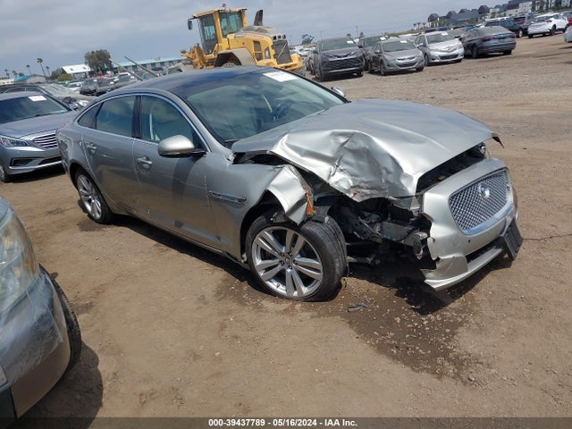 2013 JAGUAR XJ SAJWJ2GD2D8V47906 Photo 0