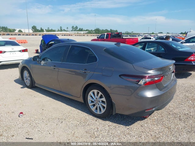 Toyota CAMRY LE 2024 4T1C11AKXRU892811 Image 3