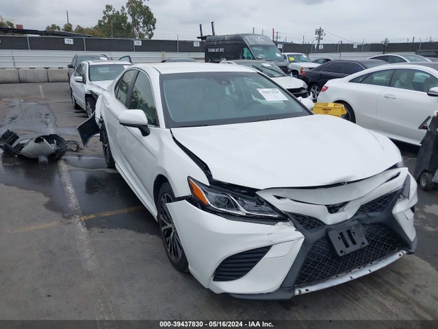 Toyota CAMRY SE 2018 JTNB11HK1J3024594 zdjęcie główne