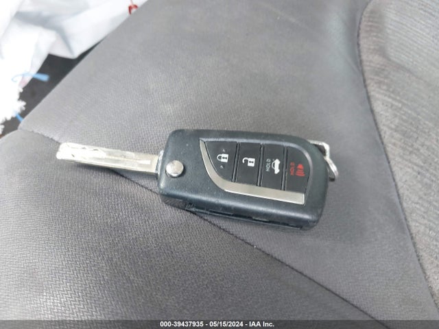 Toyota CAMRY LE 2020 4T1C11AK4LU972984 Image 11