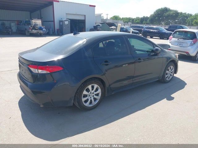 Toyota COROLLA LE 2022 5YFEPMAE8NP286423 Image 4