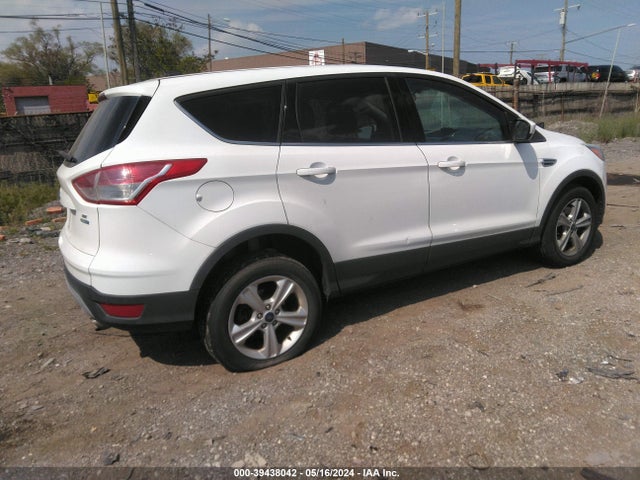 Ford ESCAPE SE 2016 1FMCU9GX2GUC81886 Image 4