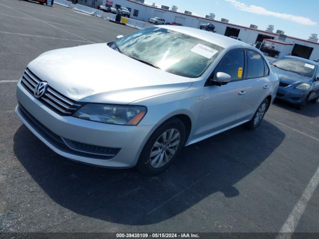 1VWAT7A39EC070483 Volkswagen Passat 1.8t Wolfsburg Edition