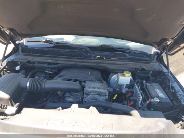 1C6RREJT3KN609566 RAM 1500 Laramie  4x2 5'7 Box