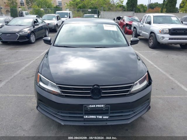 3VWD17AJ3FM265710 Volkswagen Jetta 1.8t Se