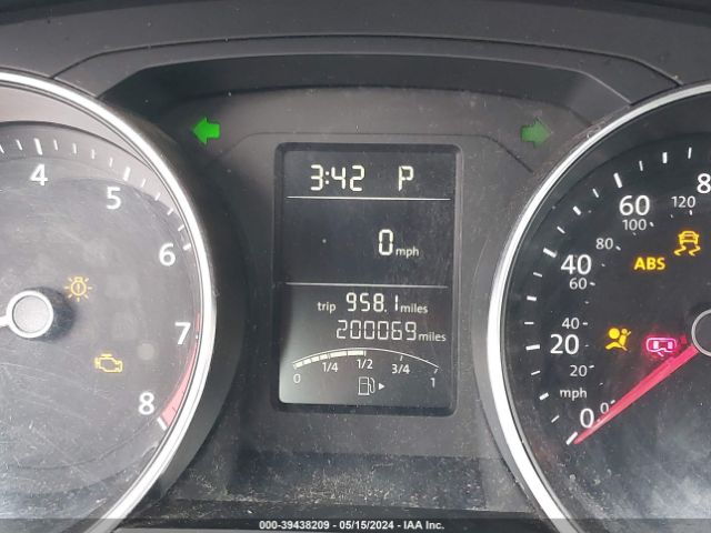 3VWD17AJ3FM265710 Volkswagen Jetta 1.8t Se