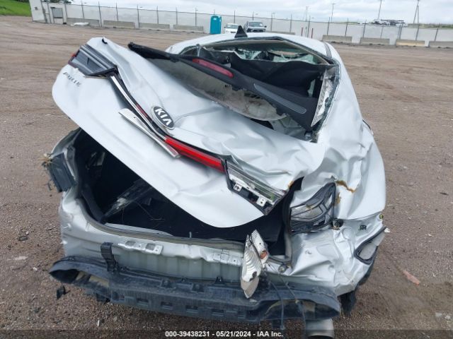 3KPF24AD0ME363330 KIA Forte Lxs