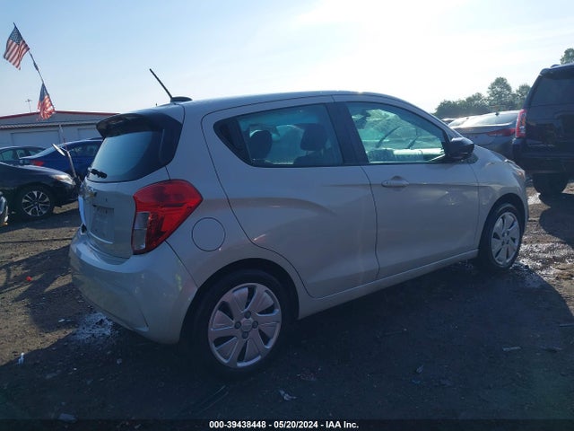 Chevrolet Spark Ls Cvt 2017 KL8CB6SA3HC818602 Image 4
